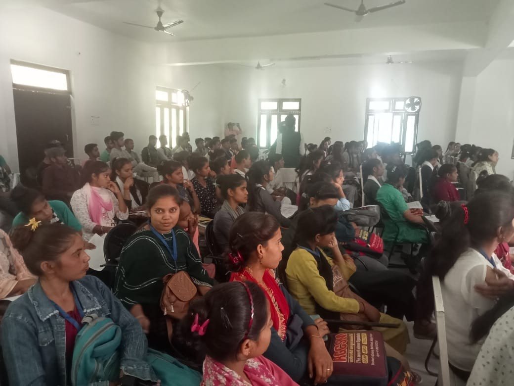 A full classroom session at an SRS training centre