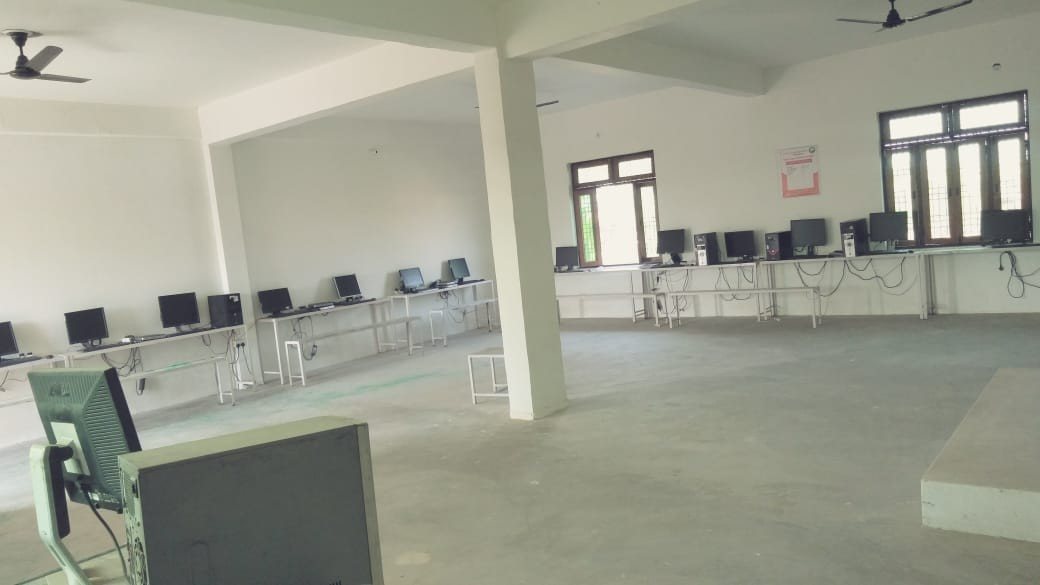 Computer lab at the SRS training centre